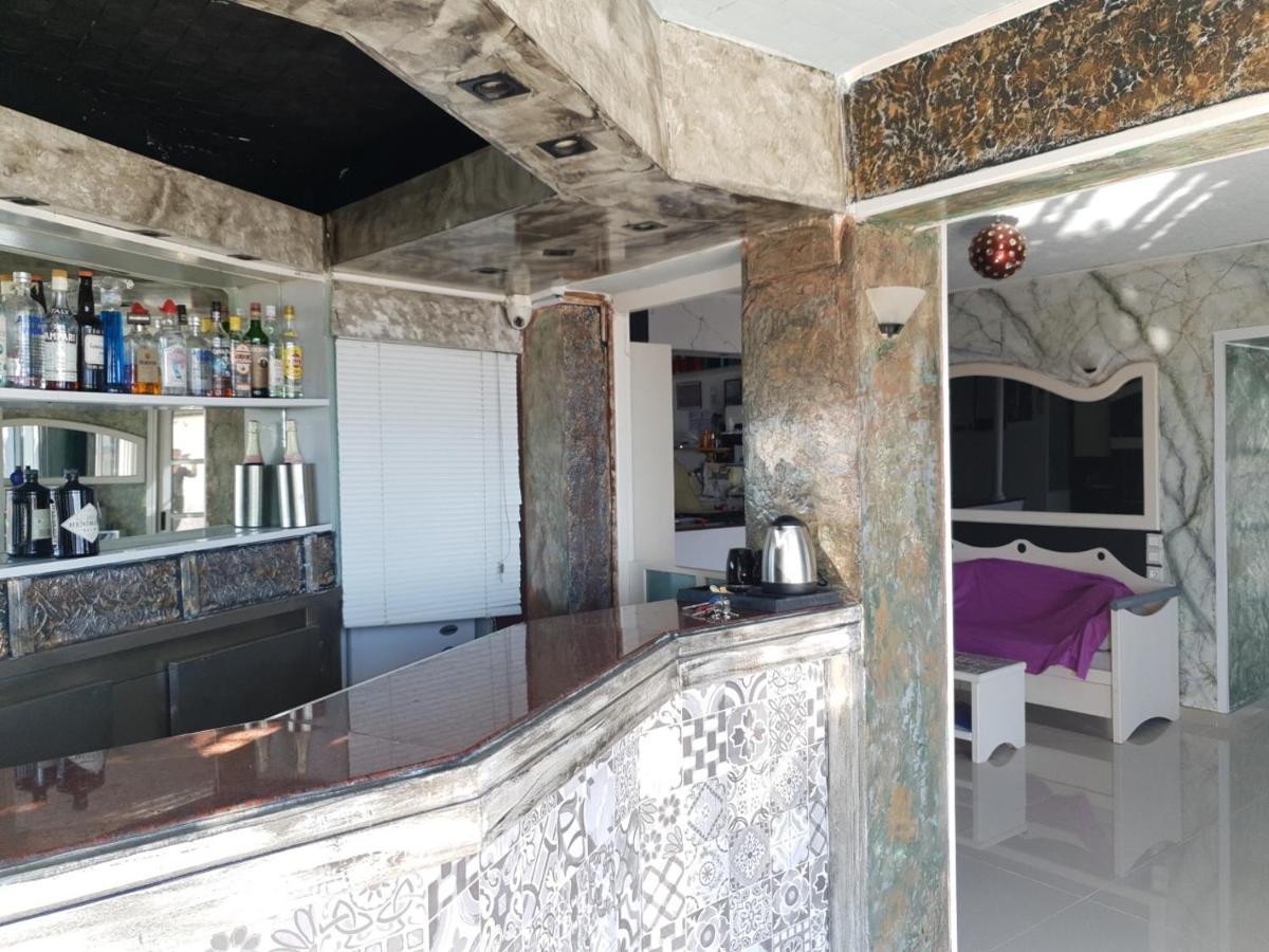 Korifi Suites Adults Only Hersonissos  Exteriör bild