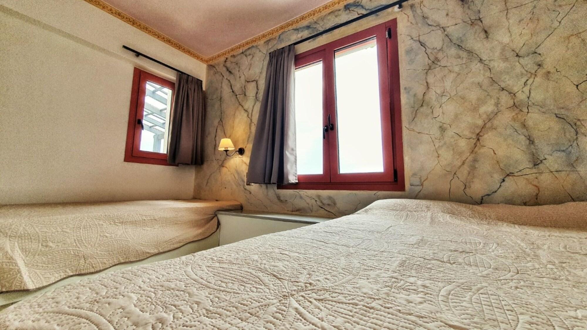 Korifi Suites Adults Only Hersonissos  Exteriör bild